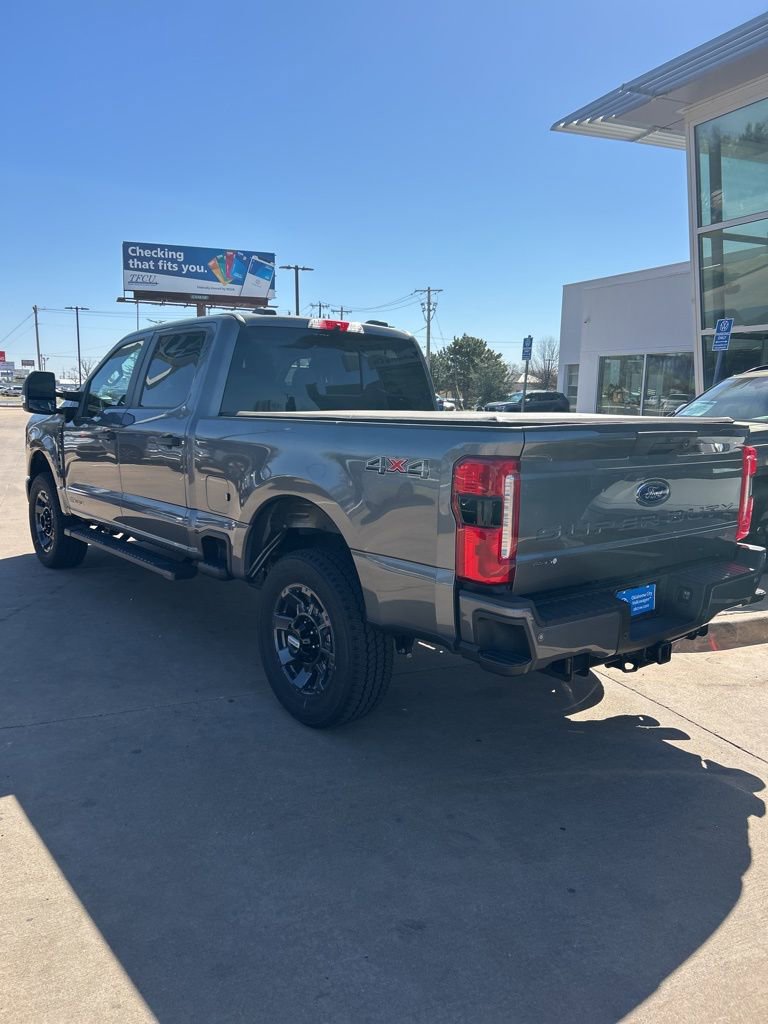 Used 2025 Ford F250 XL w/ STX Appearance Package image 5