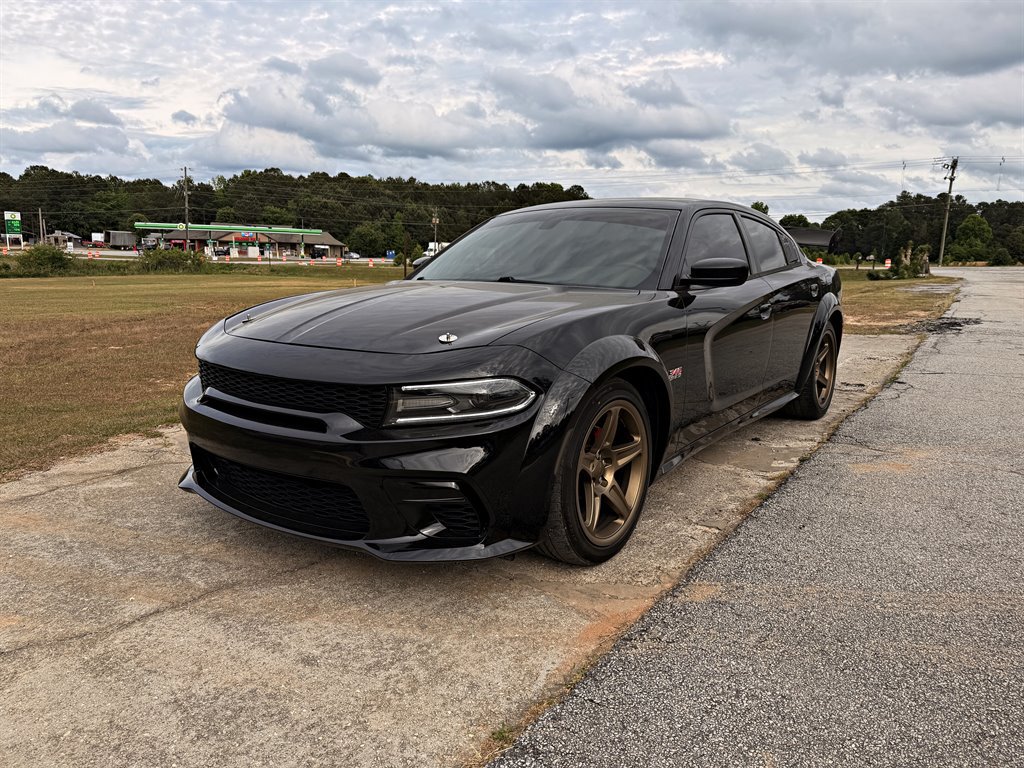 Used 2015 Dodge Charger R/T RWD image 1