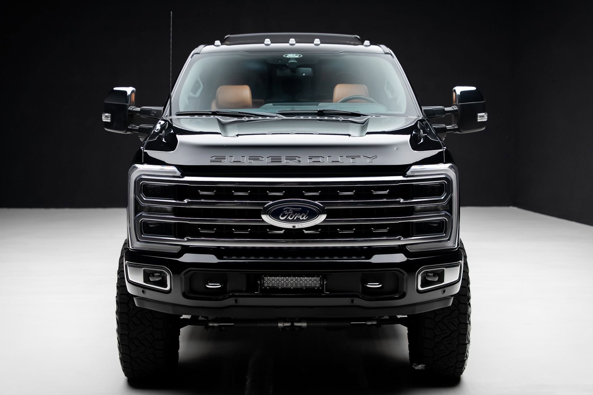 Used 2024 Ford F250 Platinum w/ Tremor Off-Road Package image 6