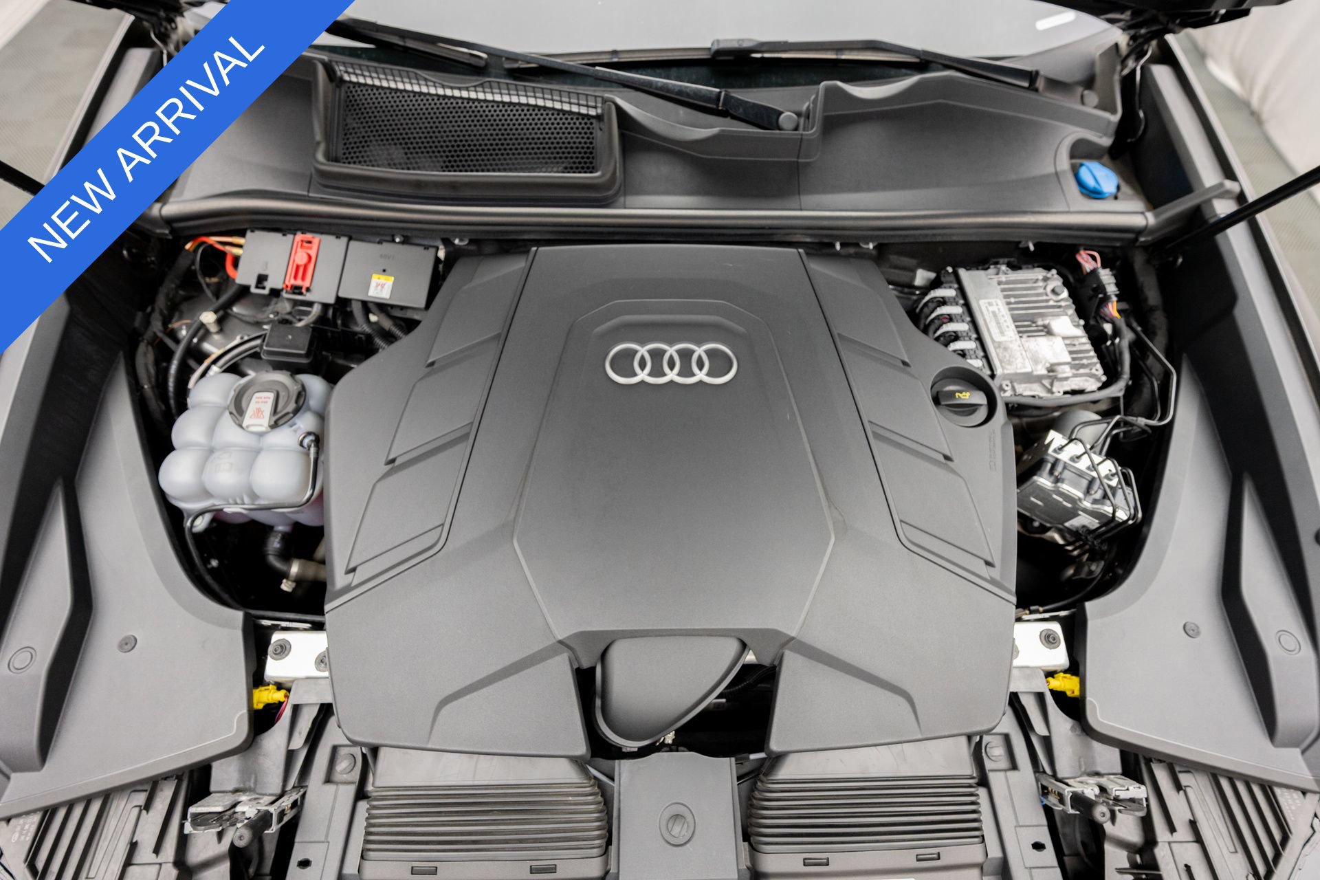 Used 2023 Audi Q8 Premium Plus w/ Premium Plus Package AWD/4WD image 34