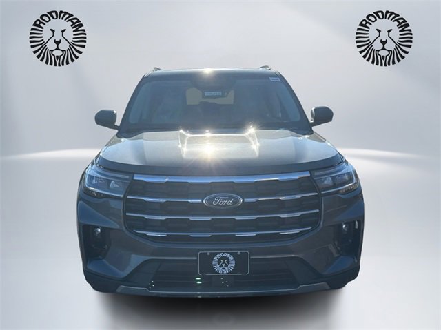 New 2026 Ford Explorer Active image 2