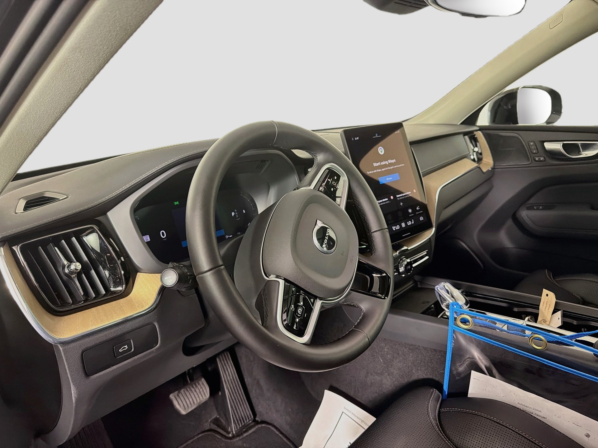 Certified 2026 Volvo XC60 B5 Ultra AWD/4WD image 10