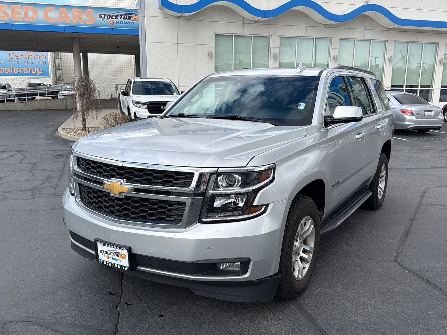 Used 2018 Chevrolet Tahoe LT AWD/4WD image 3