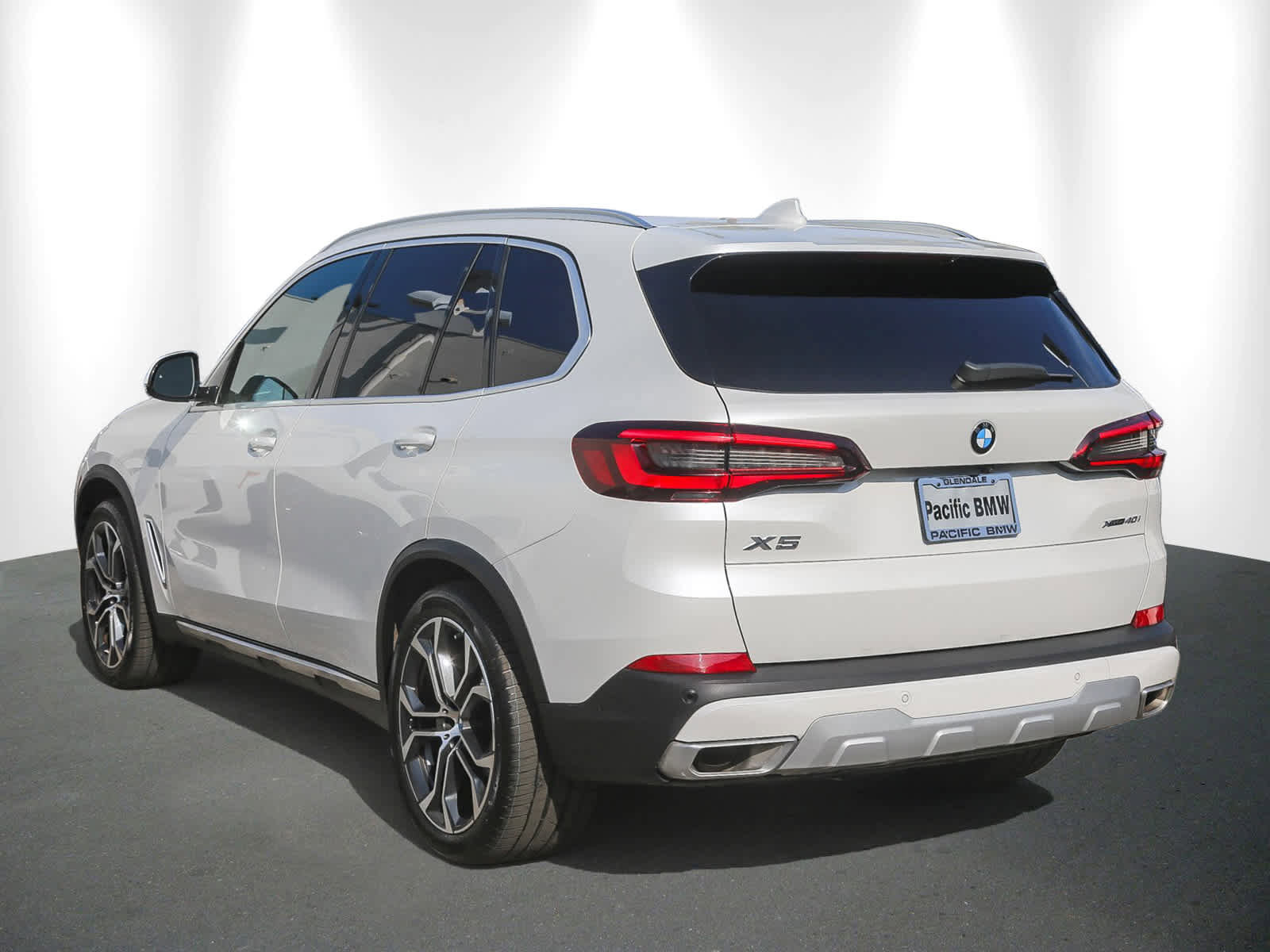 Certified 2023 BMW X5 xDrive40i w/ Premium Package image 4