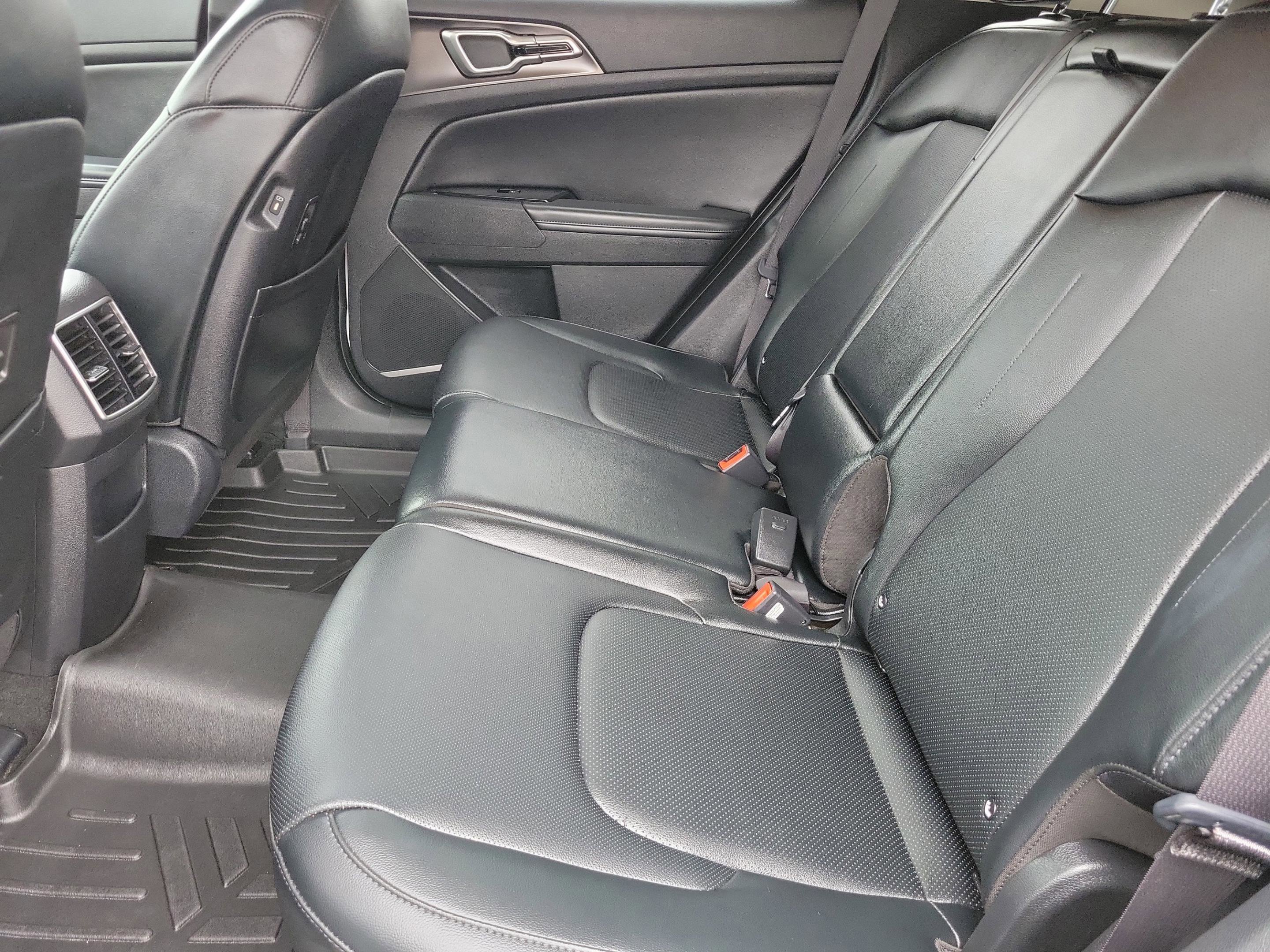 Certified 2024 Kia Sportage EX image 14