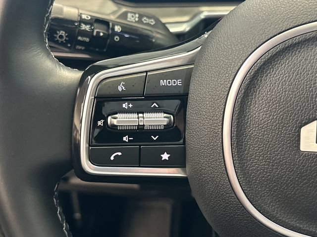 Used 2025 Kia Sorento SX AWD/4WD image 35