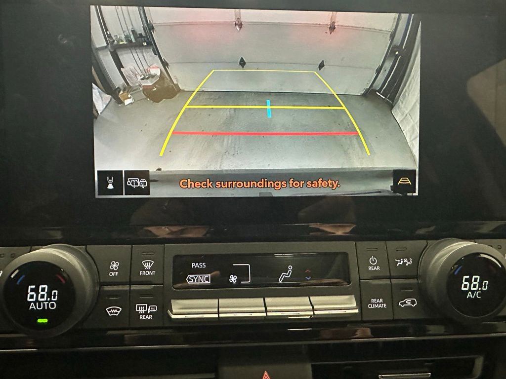 Used 2025 Toyota Grand Highlander AWD image 39