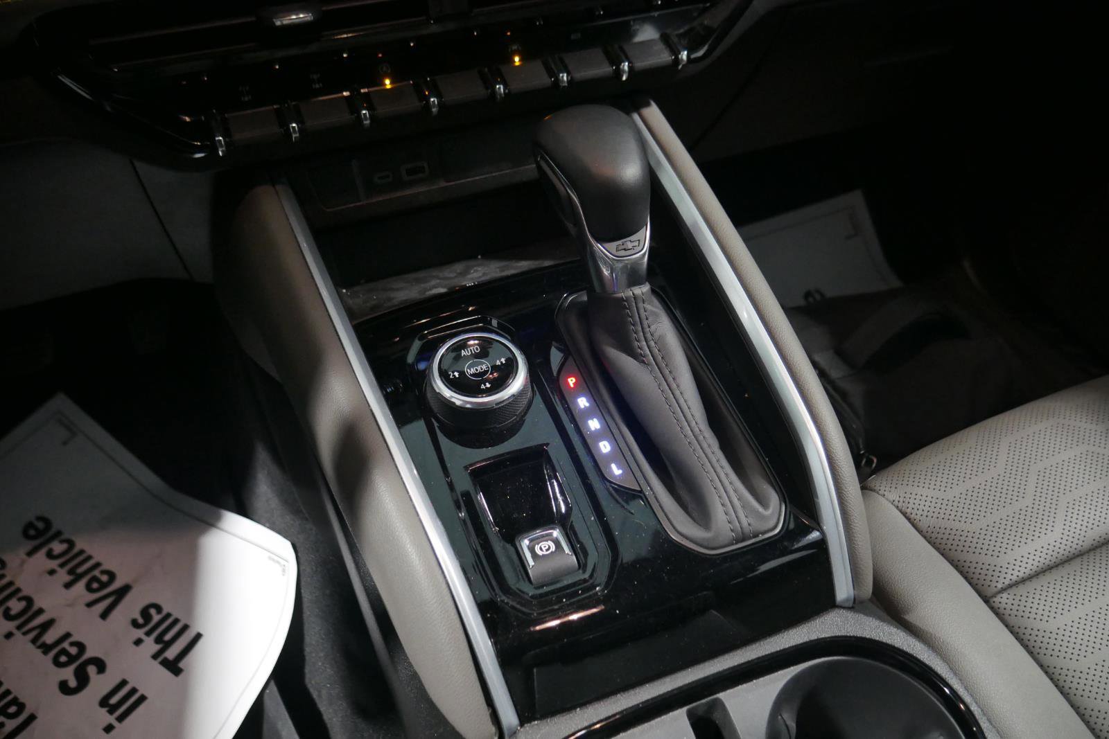 Used 2023 Chevrolet Colorado ZR2 w/ ZR2 Convenience Package III image 24