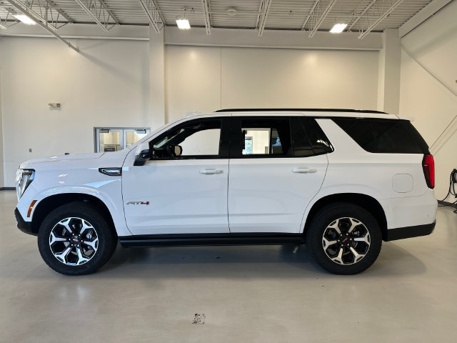 Certified 2025 GMC Yukon AT4 w/ AT4 Premium Plus Package AWD/4WD image 8