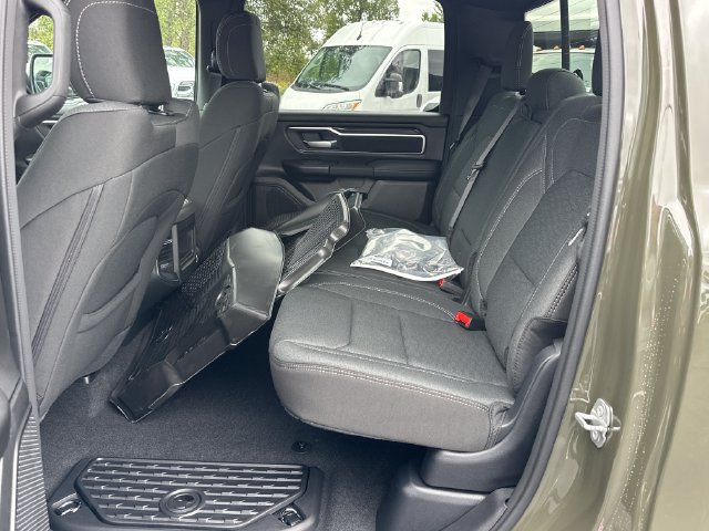 New 2027 RAM 1500 4x4 Crew Cab image 15
