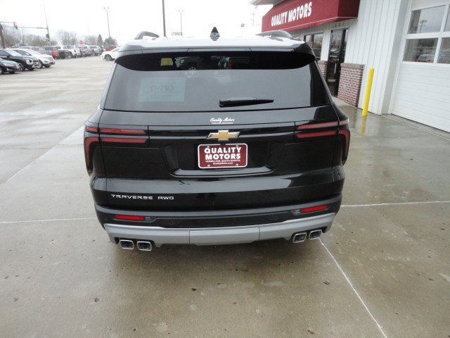 Used 2026 Chevrolet Traverse LT AWD/4WD image 12
