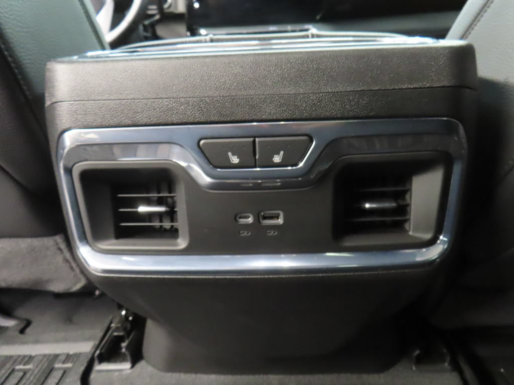 Used 2026 GMC Sierra 2500 Denali w/ Denali Reserve Package AWD/4WD image 11