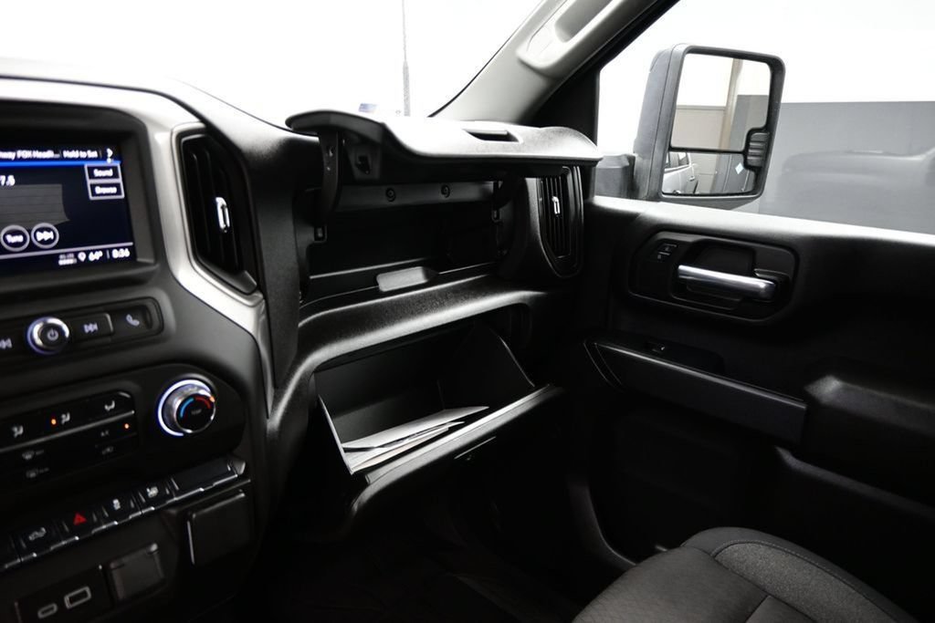 Used 2025 Chevrolet Silverado 2500 Custom w/ Custom Convenience Package AWD/4WD image 23