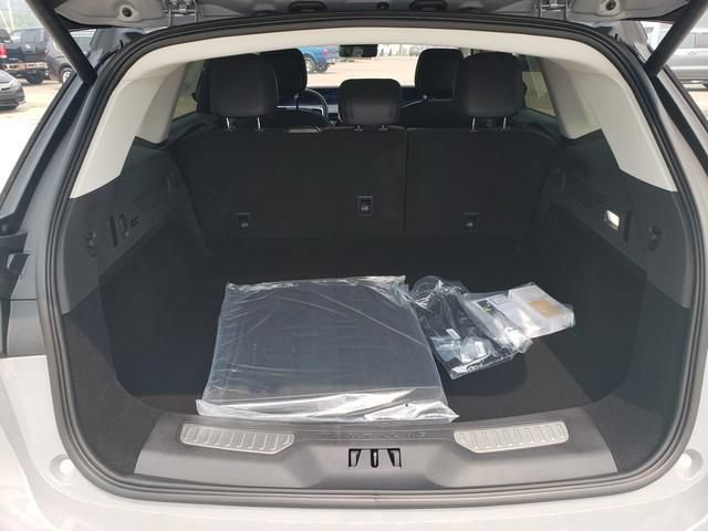 New 2026 Lincoln Nautilus Reserve AWD/4WD image 6