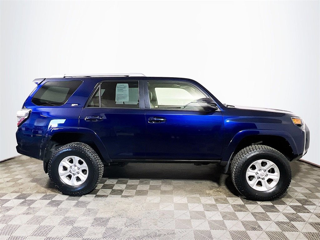 Certified 2018 Toyota 4Runner SR5 Premium image 9