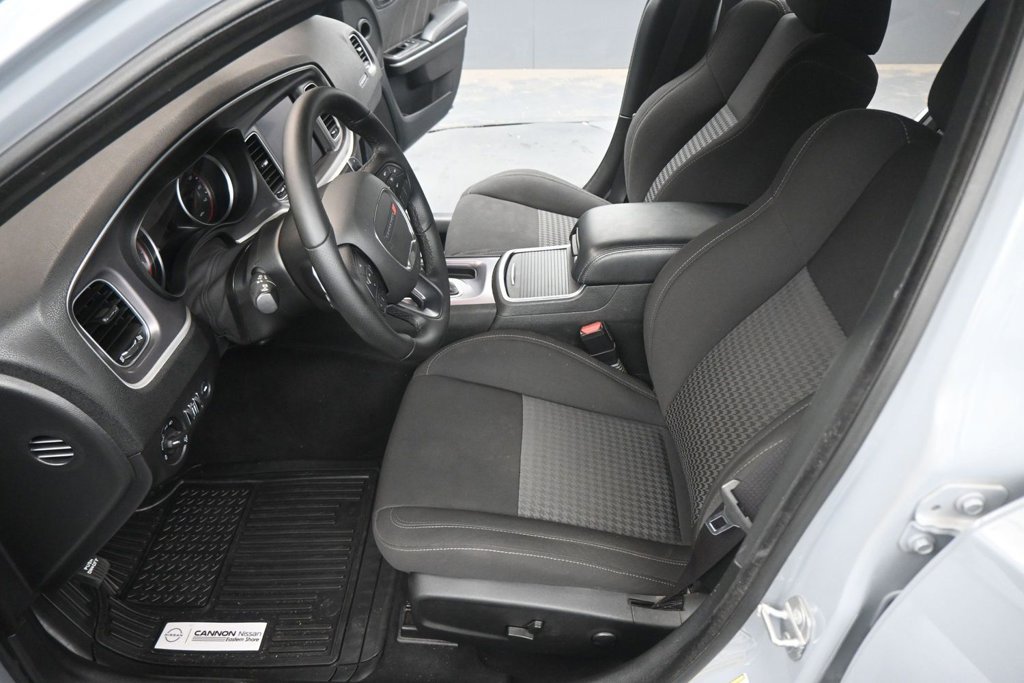 Used 2022 Dodge Charger GT w/ Navigation & Travel Group RWD image 9