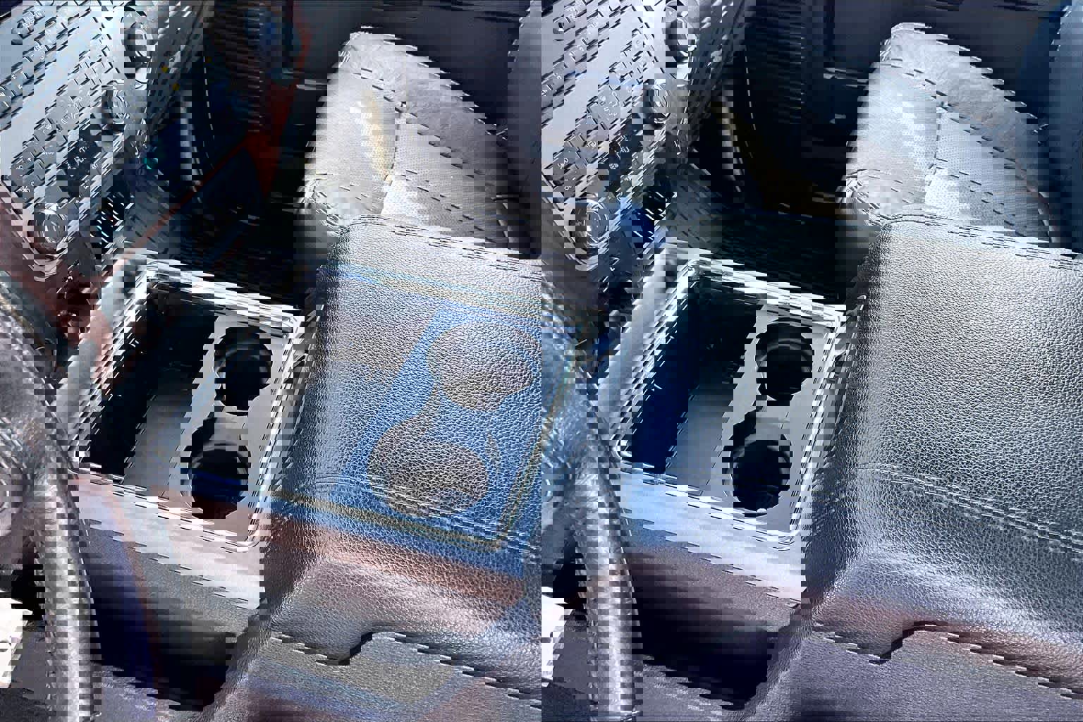 Used 2012 Ford F350 Lariat image 17