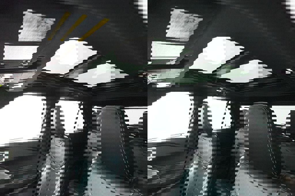 Used 2020 Ford Explorer ST w/ ST Street Pack image 13