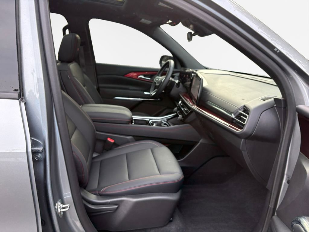 Used 2025 Chevrolet Traverse Z71 w/ Driver Confidence Package image 26