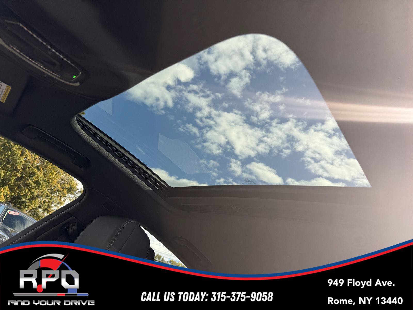 Used 2021 Audi A4 2.0T Premium w/ Convenience Package AWD/4WD image 22