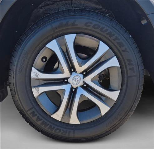 Used 2017 Toyota RAV4 LE w/ Carpet Mat Package FWD image 28