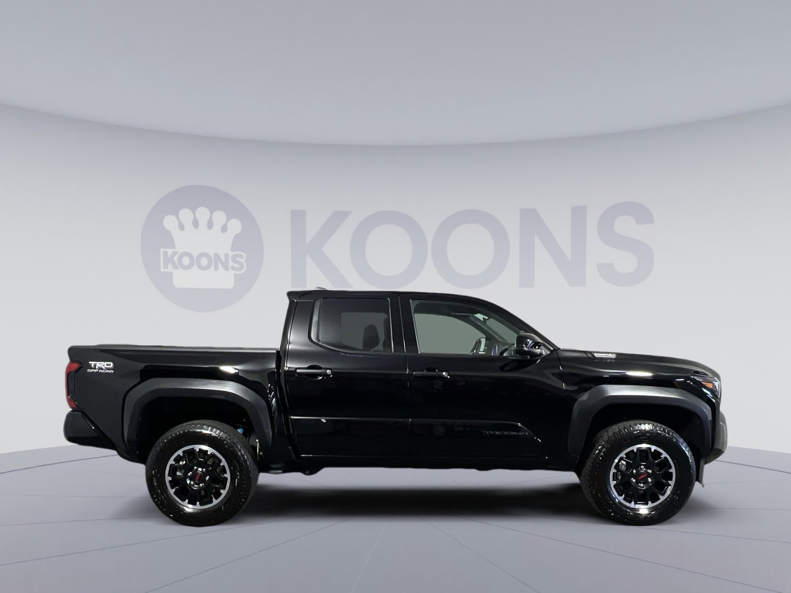 Used 2025 Toyota Tacoma TRD Off-Road AWD/4WD image 12