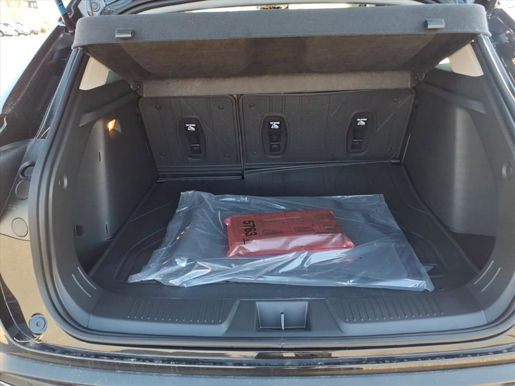 New 2026 Chevrolet Trax ACTIV w/ Sunroof Package image 23