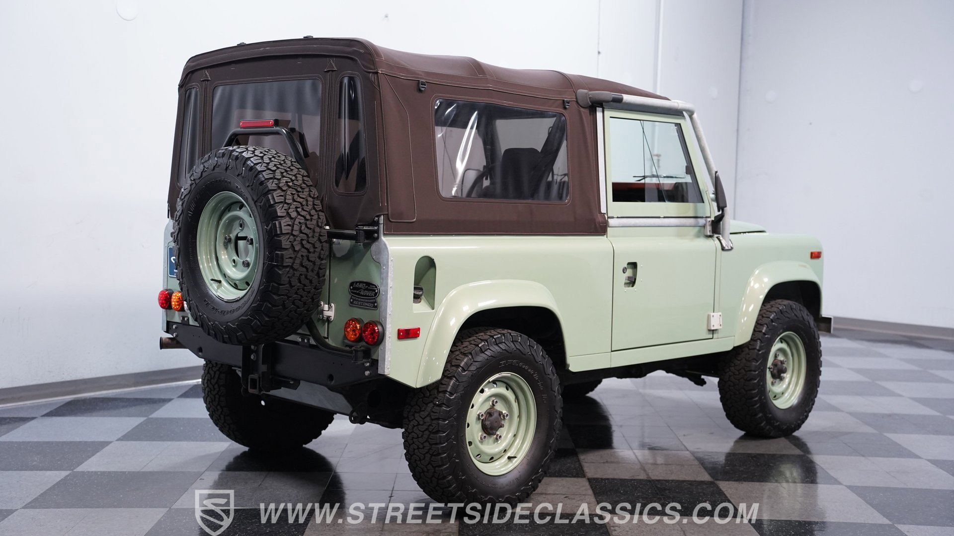 Used 1997 Land Rover Defender 90 AWD/4WD image 12