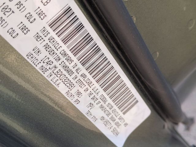 Used 2019 Jeep Cherokee Latitude Plus w/ Cold Weather Group image 34