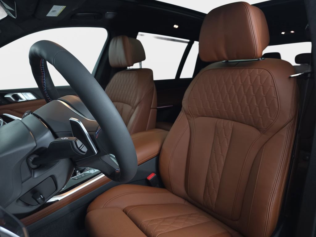 New 2026 BMW X7 M60i image 16