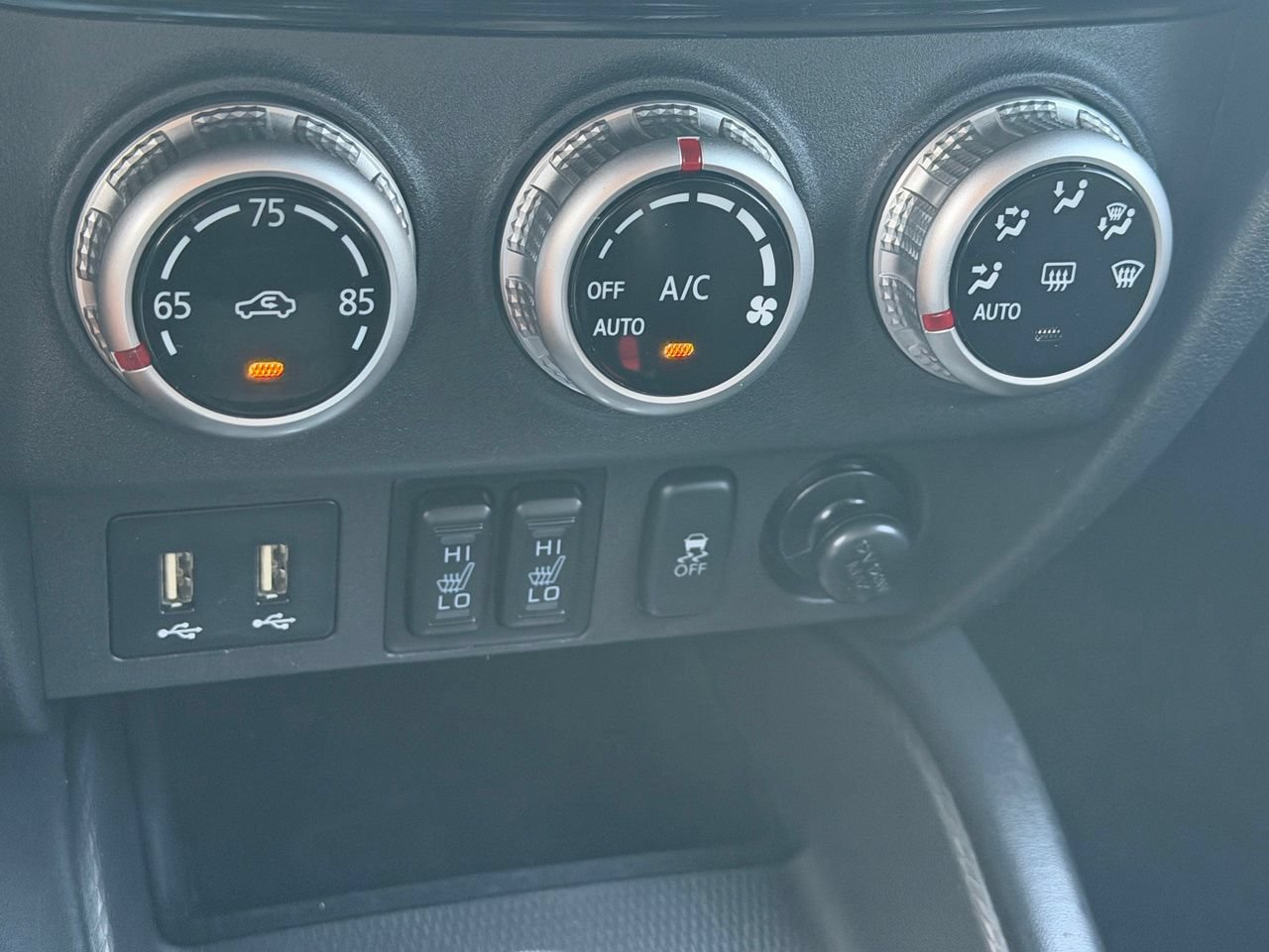 Used 2024 Mitsubishi Outlander Sport LE AWD/4WD image 24