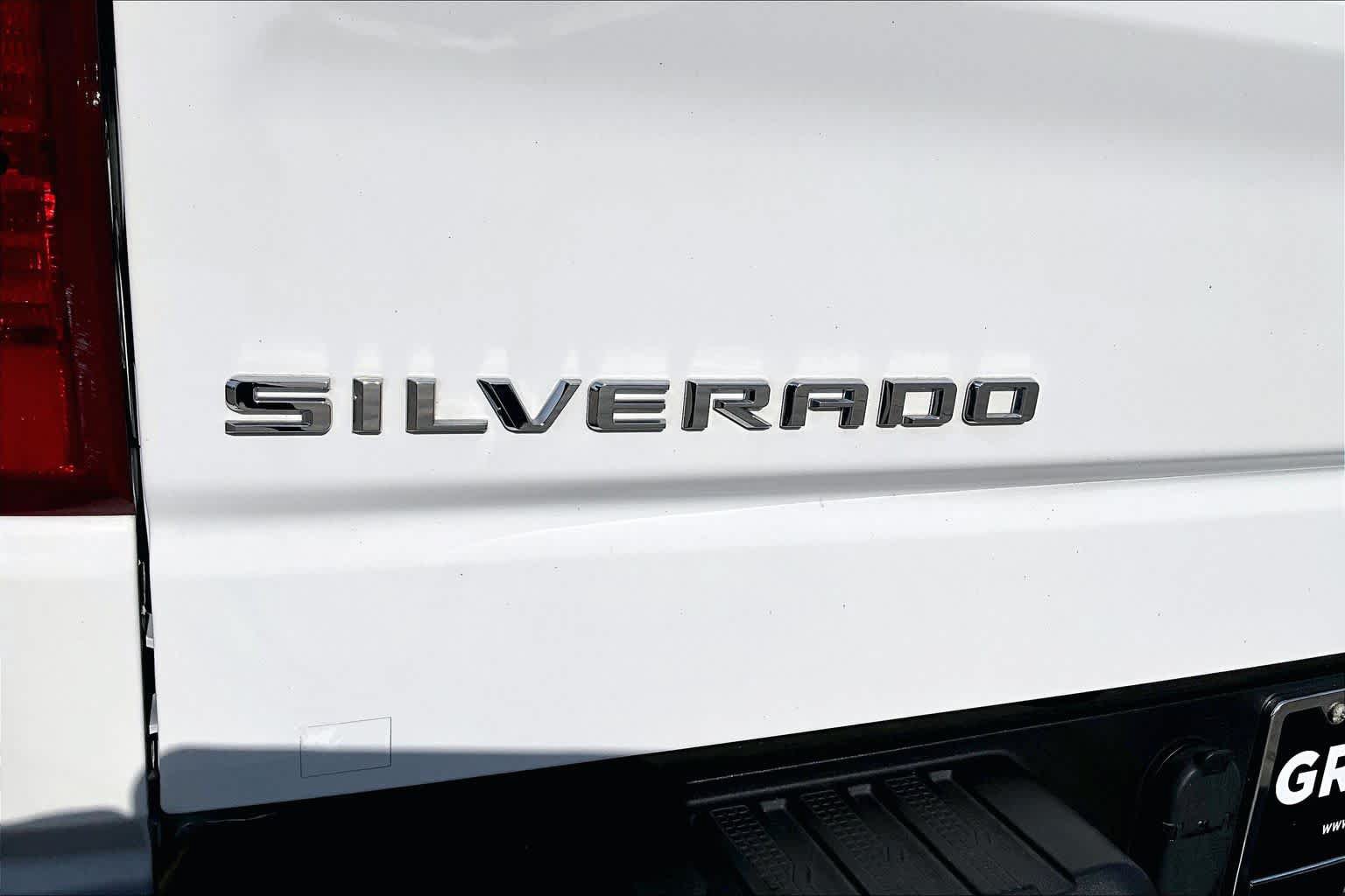 Used 2023 Chevrolet Silverado 1500 LT AWD/4WD image 10