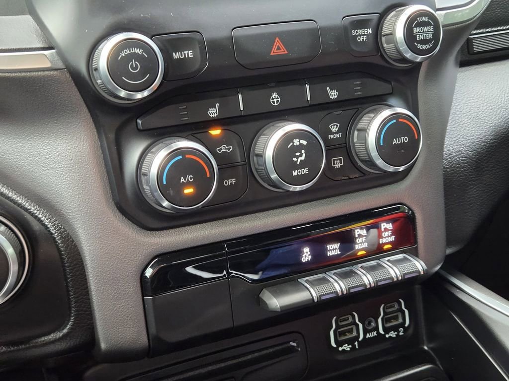 Used 2019 RAM 1500 Big Horn AWD/4WD image 13