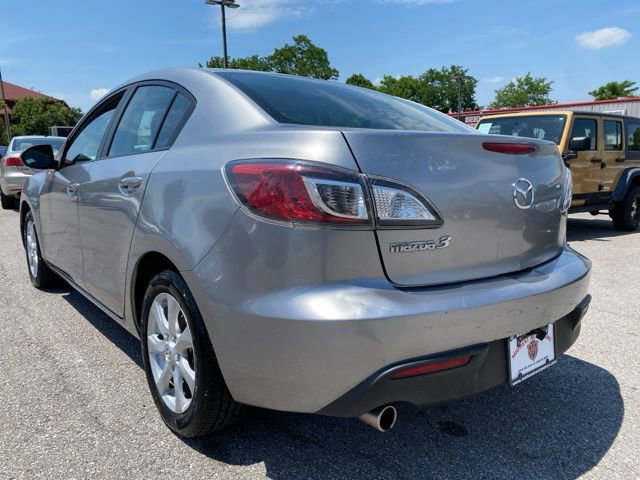 Used 2011 MAZDA MAZDA3 i Touring FWD image 4