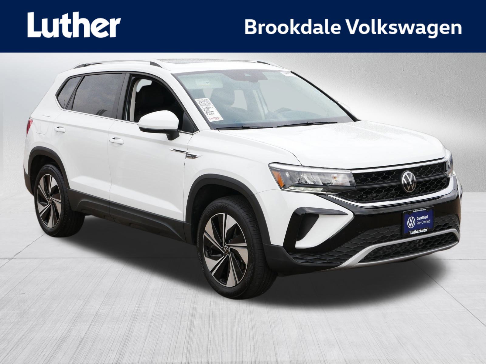 Certified 2024 Volkswagen Taos SE w/ Panoramic Sunroof Package