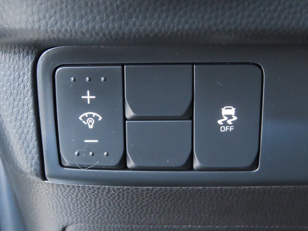 Used 2015 Kia Soul + image 15