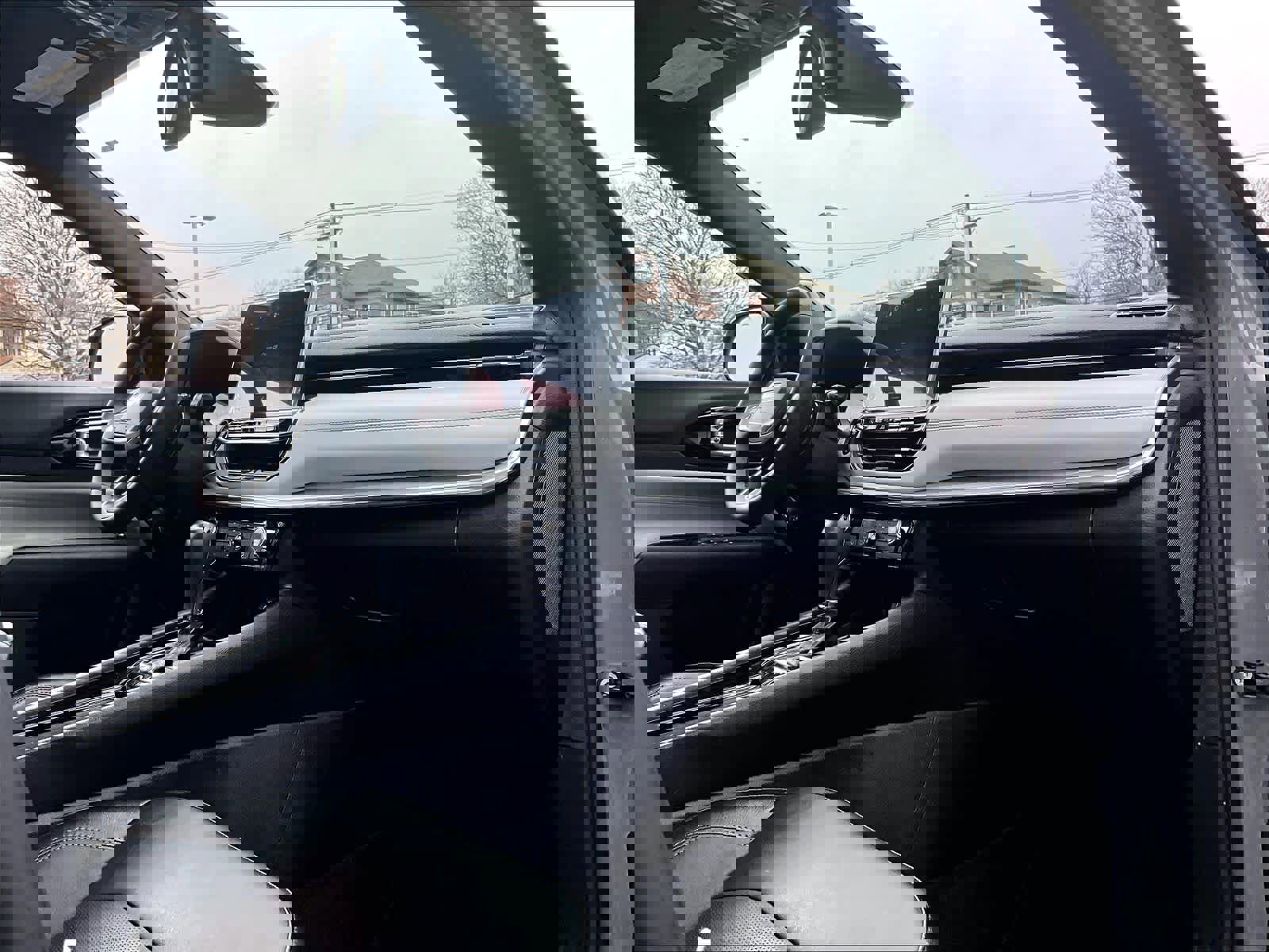 Used 2023 Jeep Compass Limited w/ Sun and Sound Group image 14