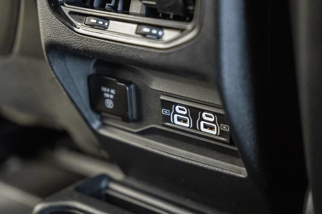 Certified 2023 Jeep Grand Cherokee L Limited AWD/4WD image 34