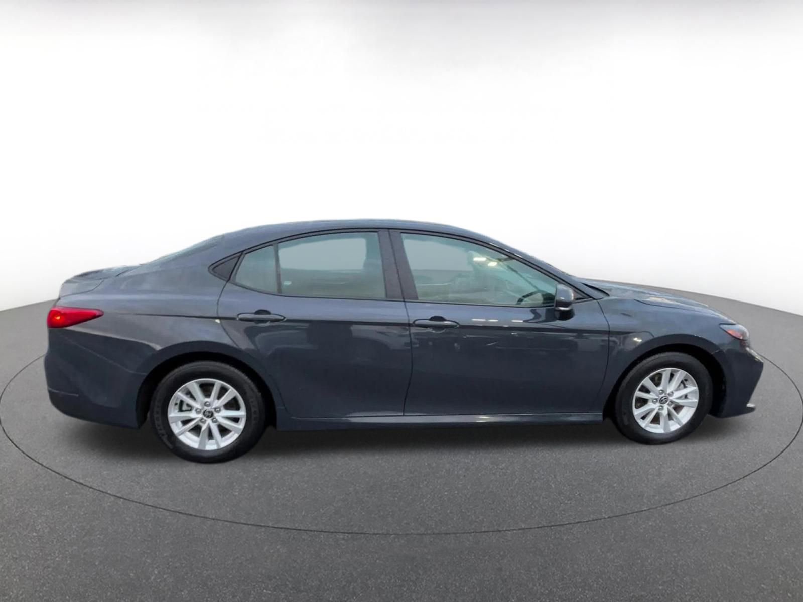 Used 2025 Toyota Camry LE image 16