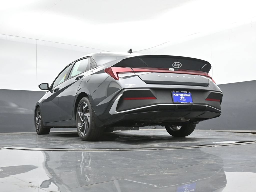 Certified 2025 Hyundai Elantra Sport FWD image 43