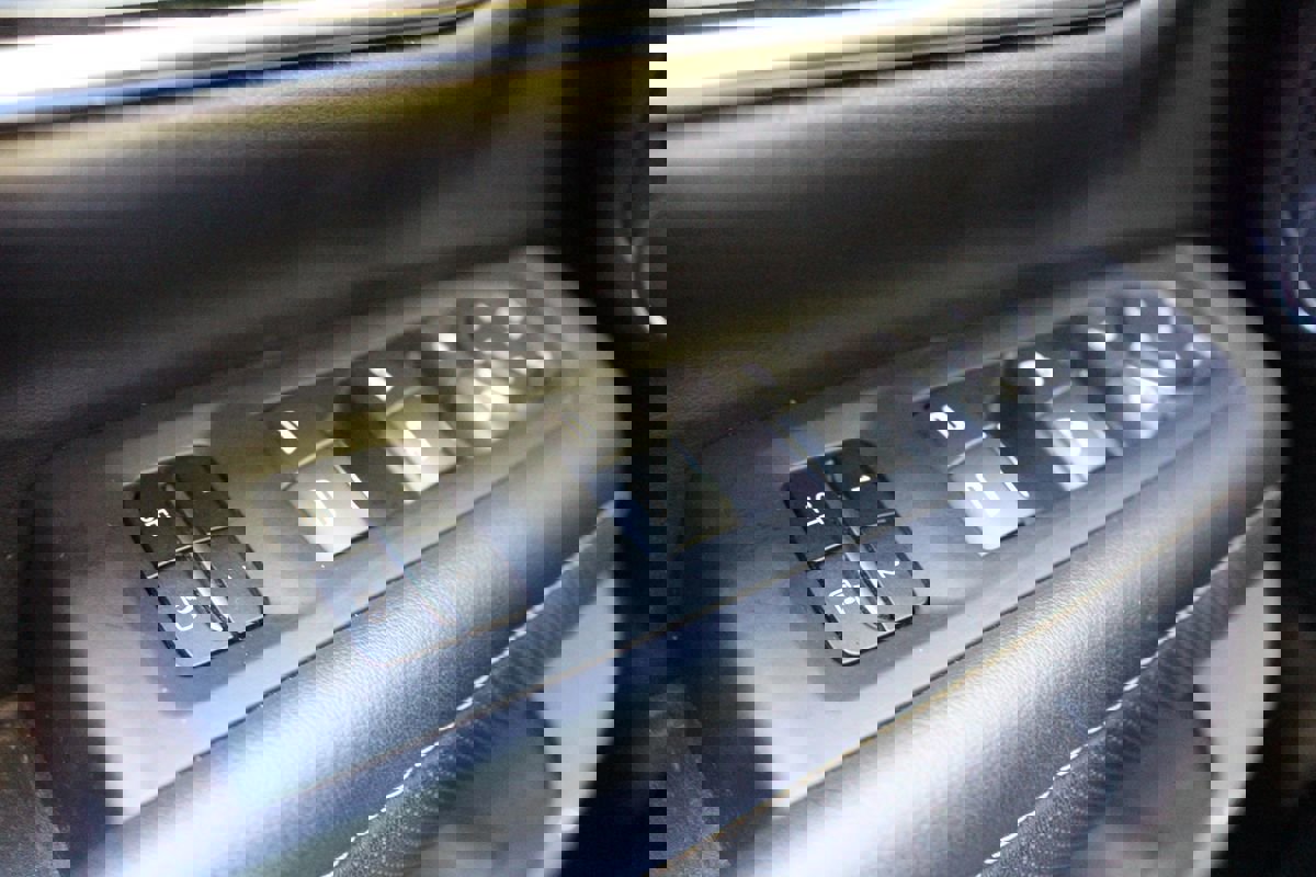 Used 2021 Chevrolet Tahoe Premier w/ Premium Package image 10