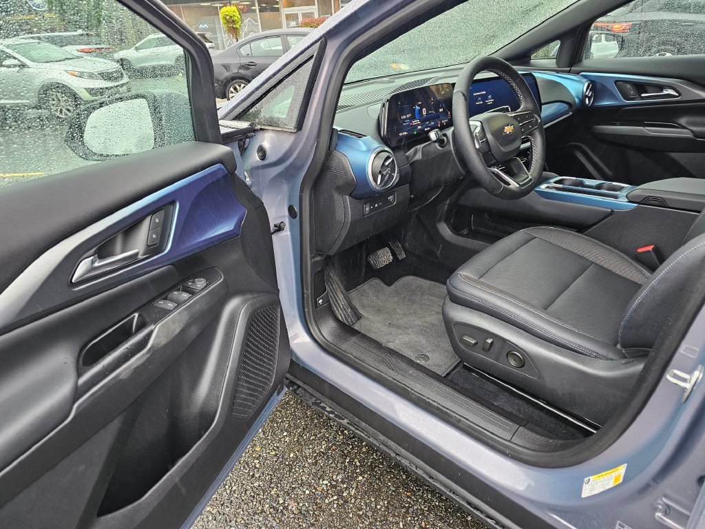 Used 2024 Chevrolet Equinox EV LT AWD/4WD image 20