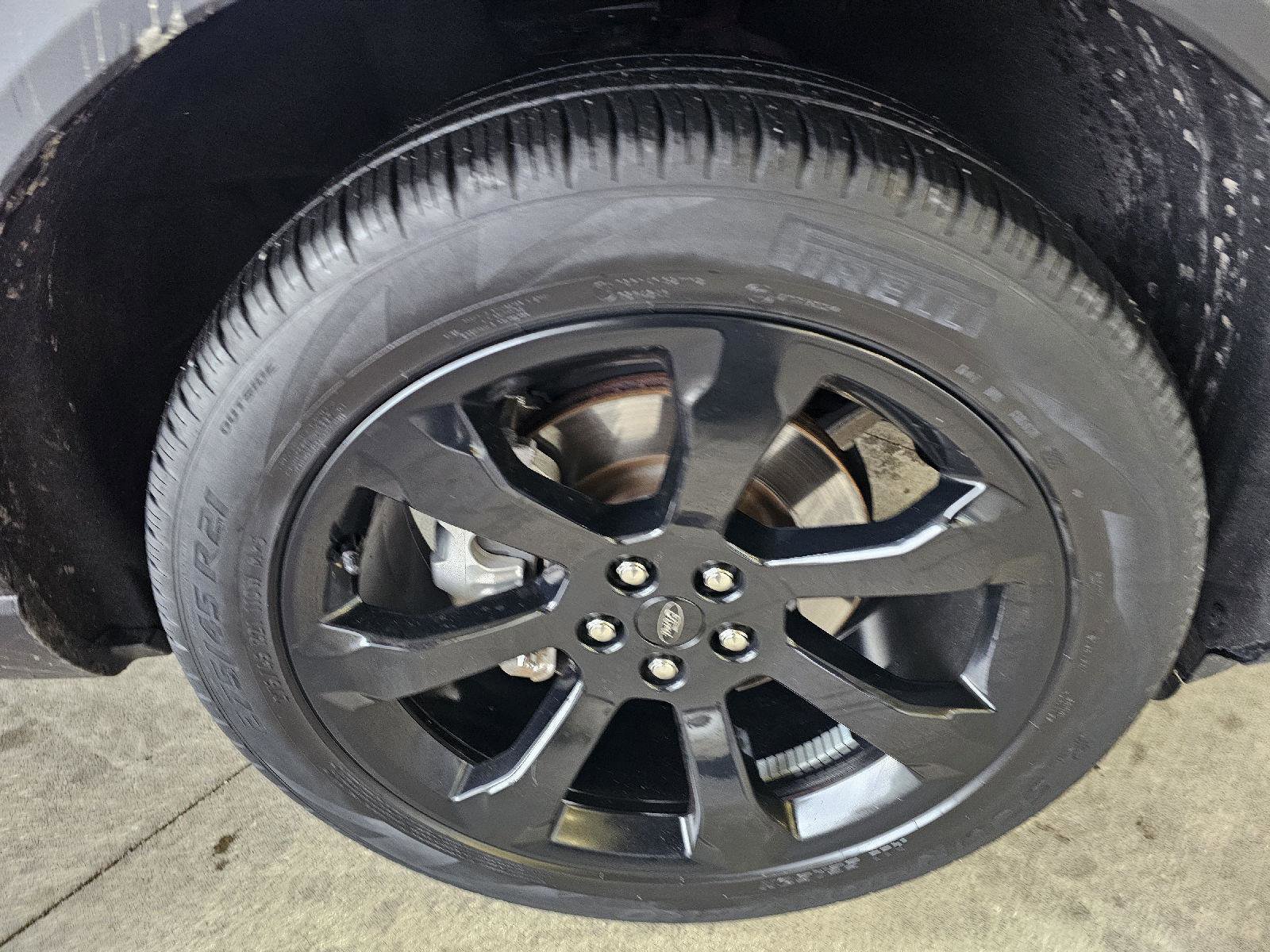 Used 2023 Ford Explorer ST-Line image 9