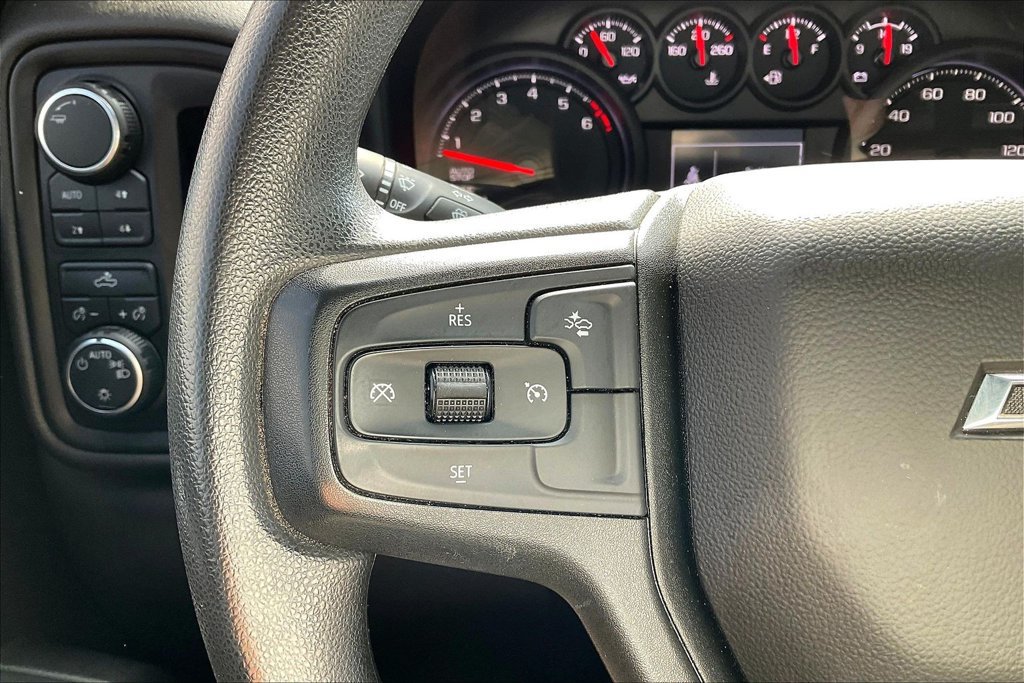 Used 2024 Chevrolet Silverado 1500 Custom Trail Boss AWD/4WD image 9