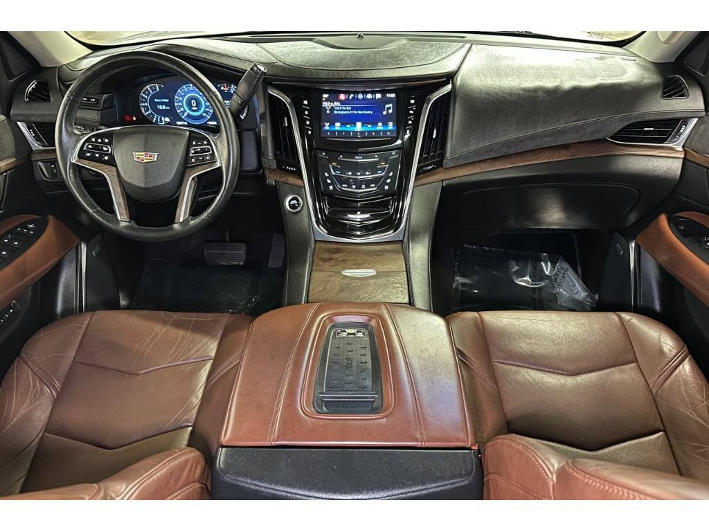 Used 2016 Cadillac Escalade Premium AWD/4WD image 23