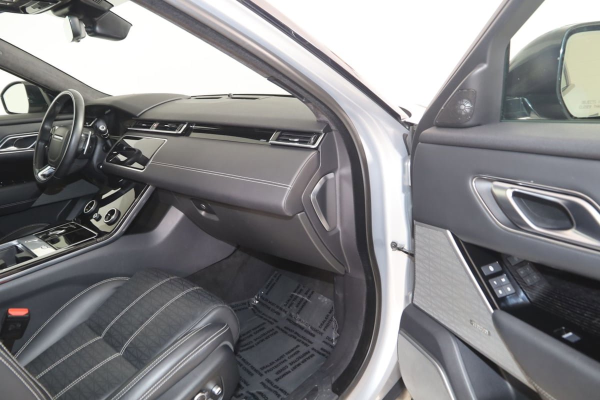 Used 2020 Land Rover Range Rover Velar R-Dynamic HSE AWD/4WD image 46