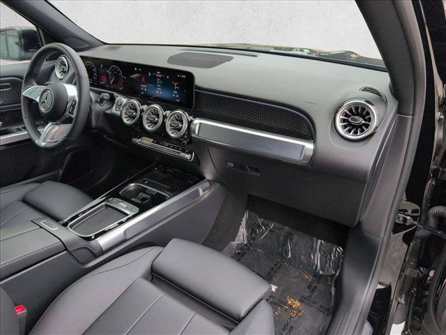 Used 2026 Mercedes-Benz GLB 250 4MATIC image 25
