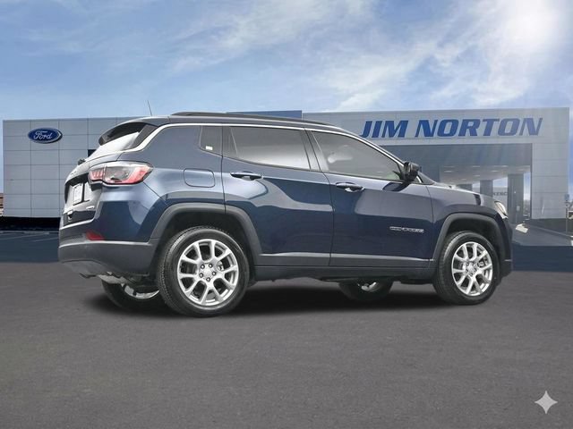 Used 2024 Jeep Compass Latitude AWD/4WD image 46