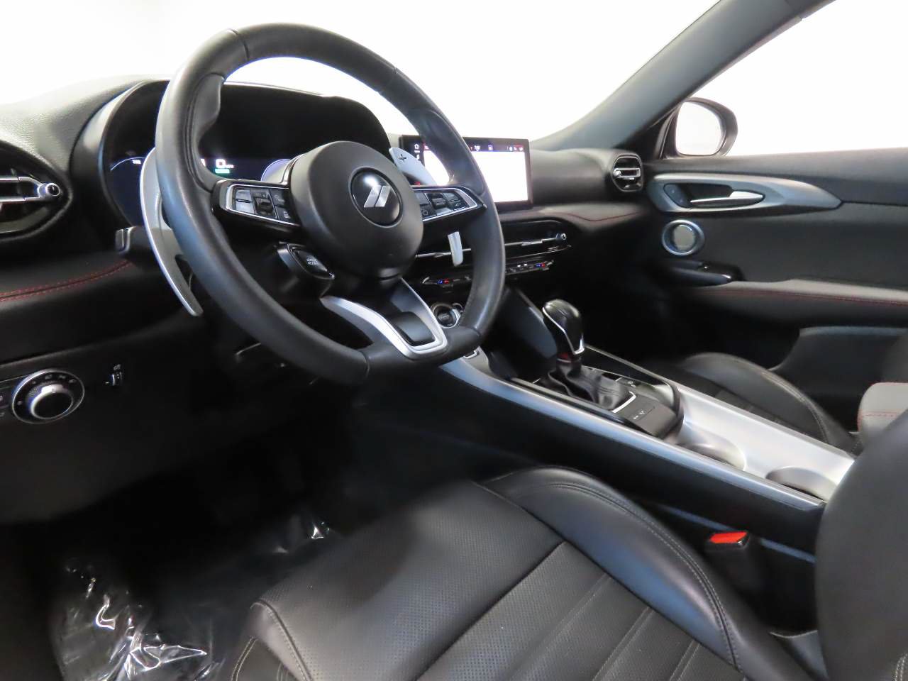 Used 2024 Dodge Hornet R/T Plus AWD/4WD image 9