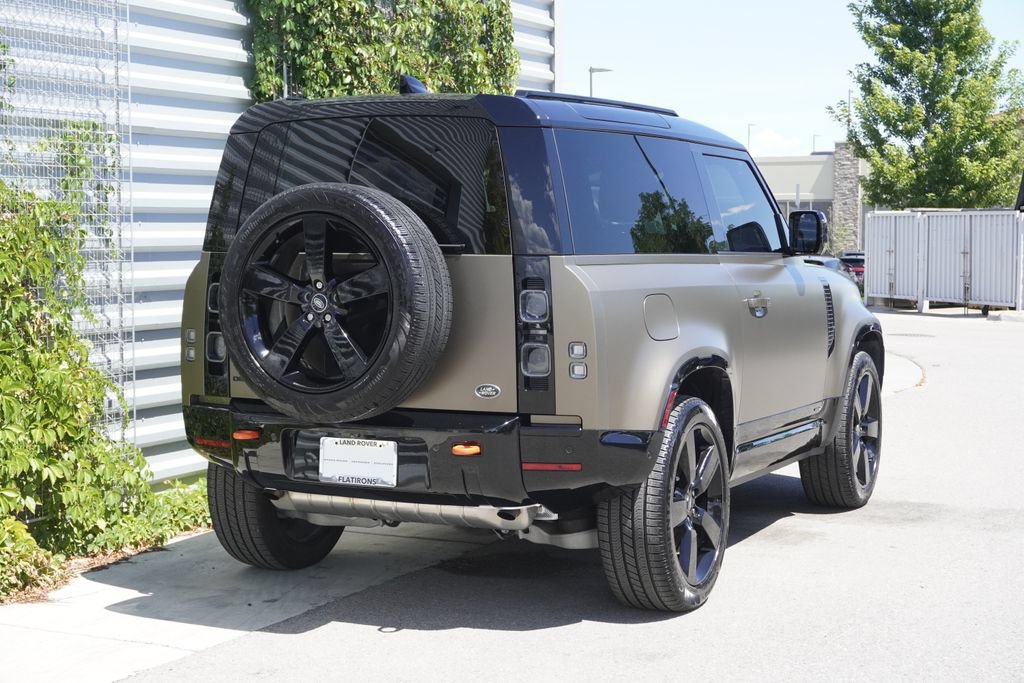 Used 2023 Land Rover Defender 90 X AWD/4WD image 2